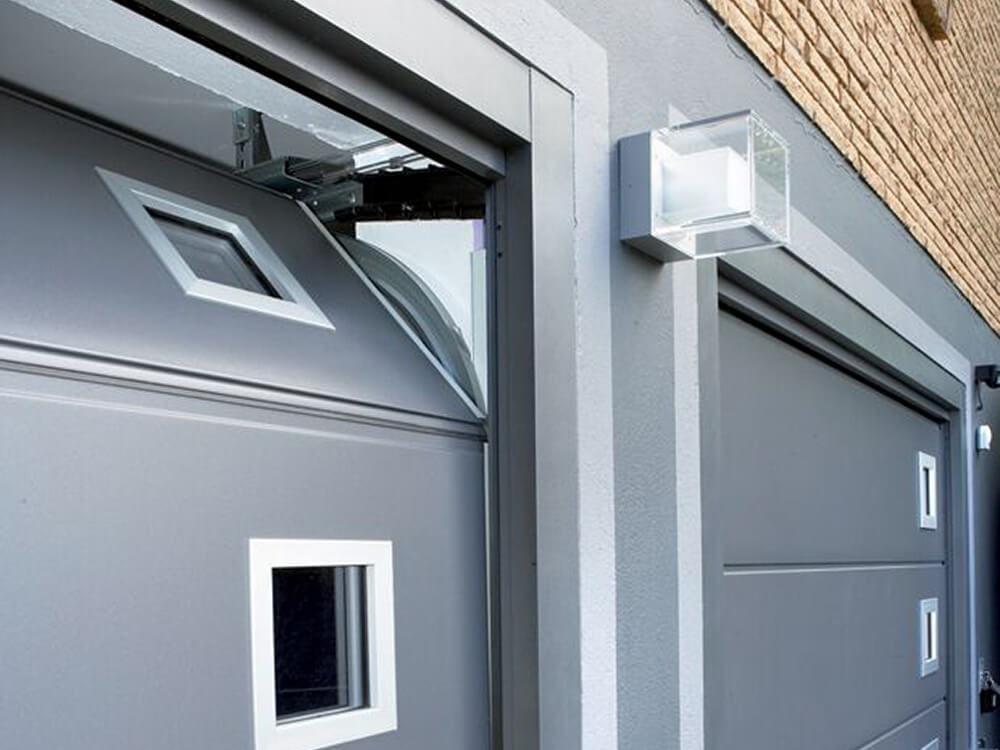 CarTeck Insulated Solid Sectional Garage Door - Smooth Window Grey with Square 1 Windows