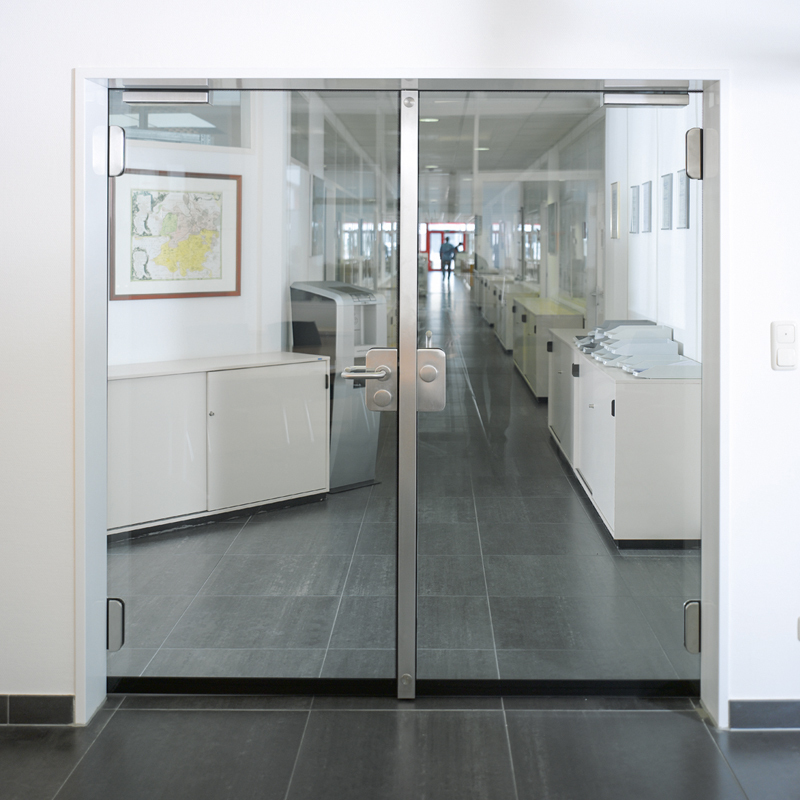 T30 All-Glass Double Fire Door With 30 Minute Fire Rating For Insulation And Integrity