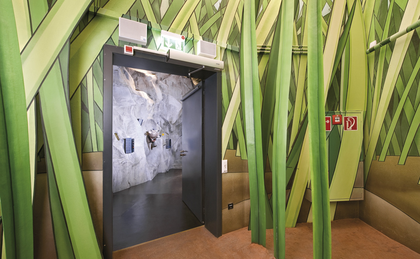 Teckentrup Türen im Klimahaus Bremerhaven zwischen Antarktis und Regenwald