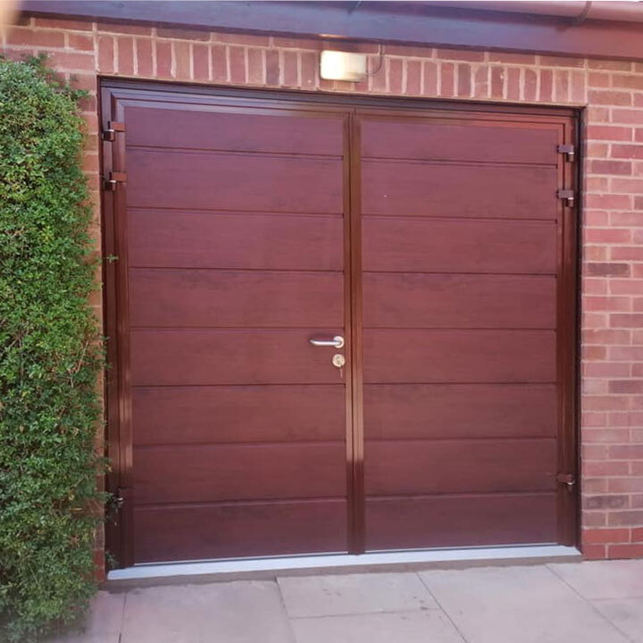 Teckentrup Carteck Side Hinged Centre Ribbed Horizontal Smooth In Rosewood