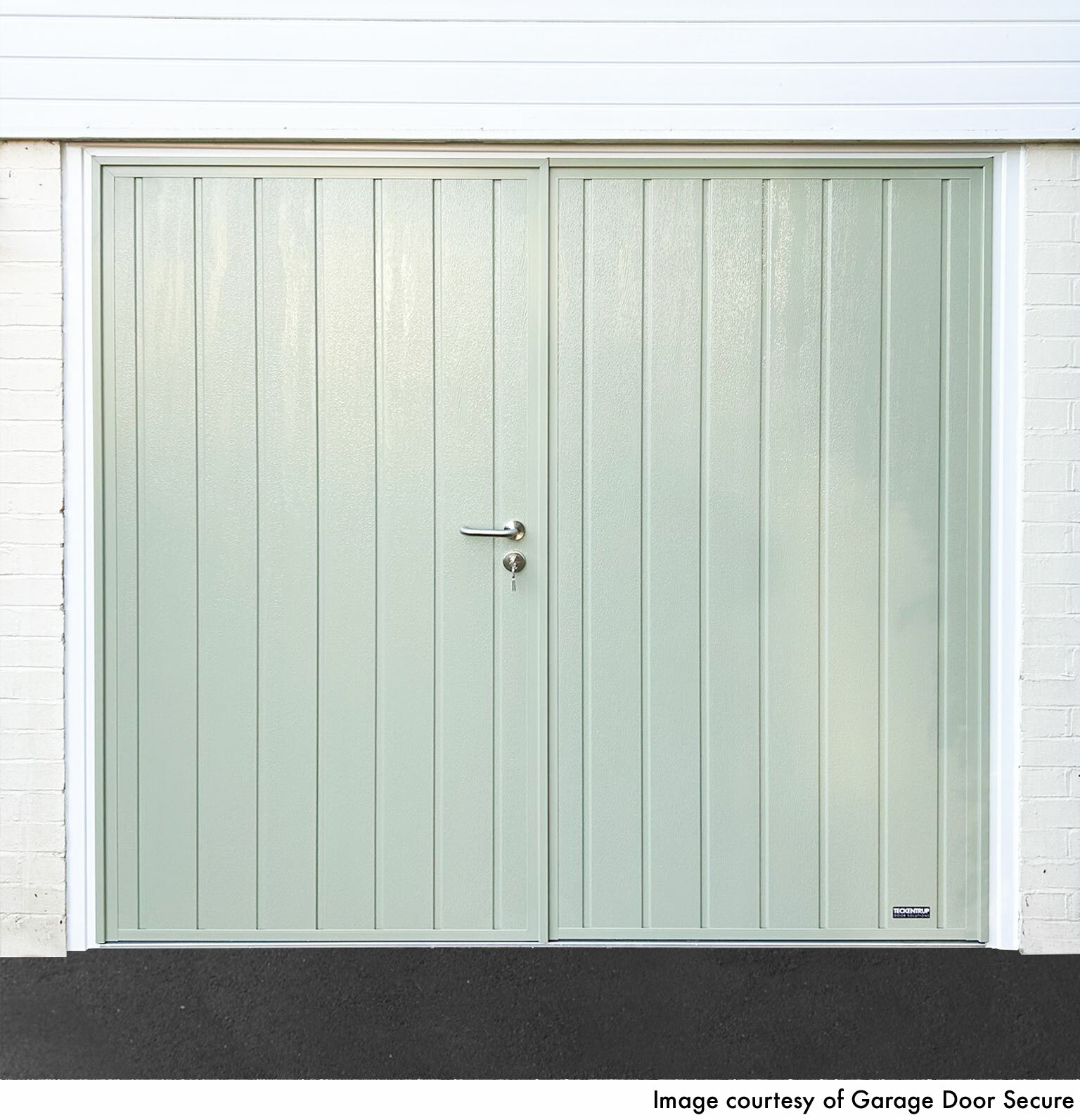CarTeck Insulated Standard Ribbed Side Hinged Garage Door - Woodgrain Chartwell Green
