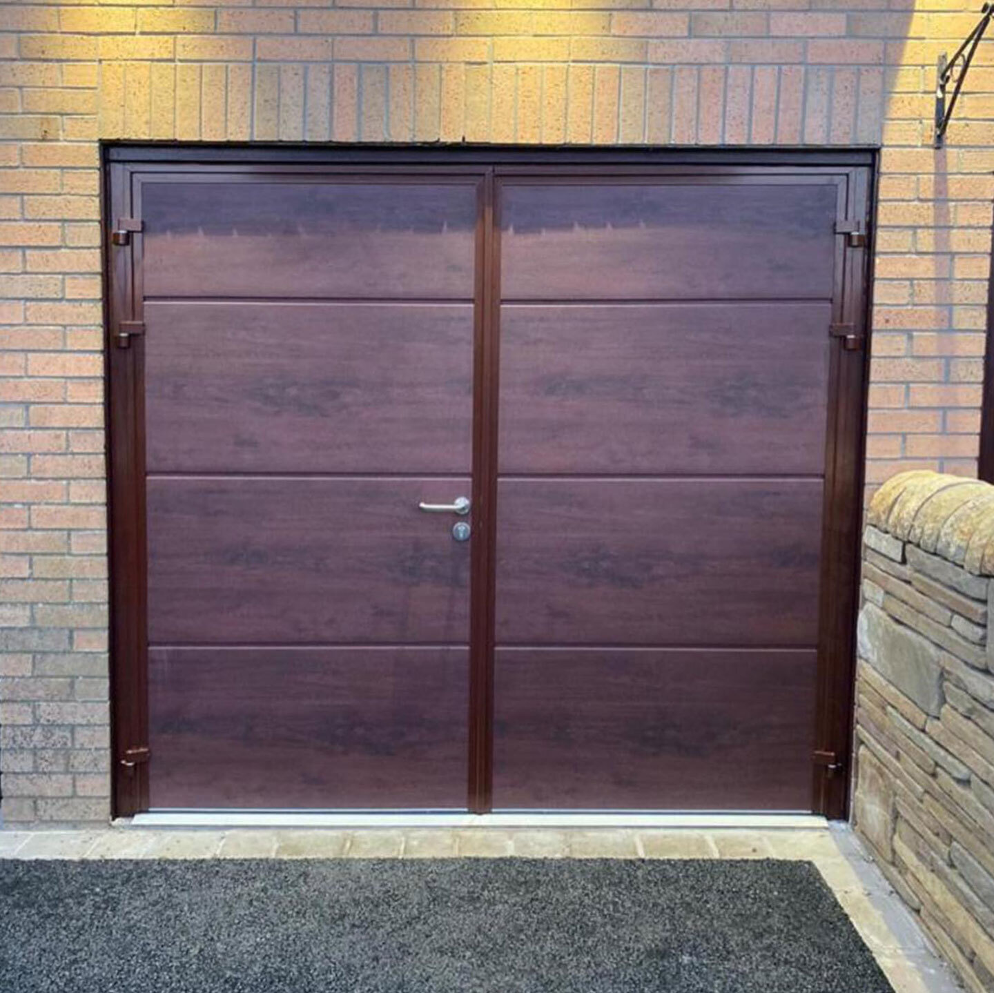 Teckentrup Carteck Side Hinged Solid Horizontal Smooth In Rosewood