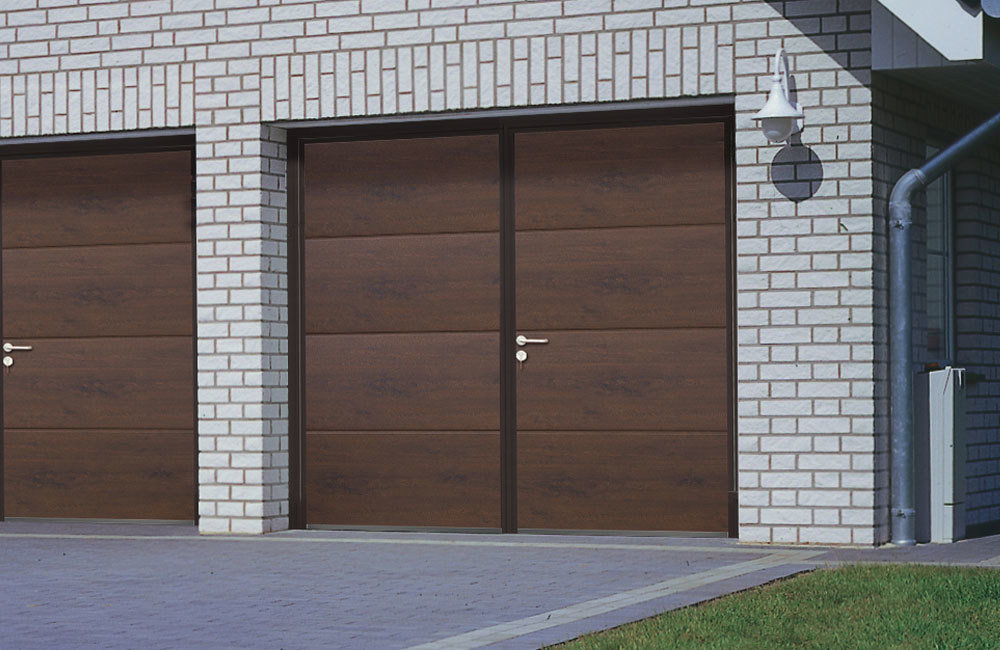 Twin Carteck Insulated Side Hinged Solid Horizontal In Night Oak Smooth Wood Effect Finish
